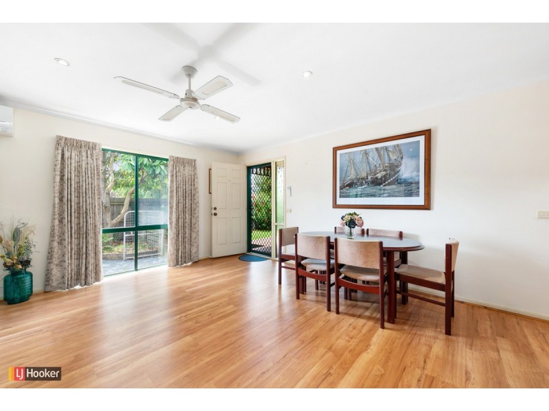 9 Tanjil Grove, Lakes Entrance VIC 3909