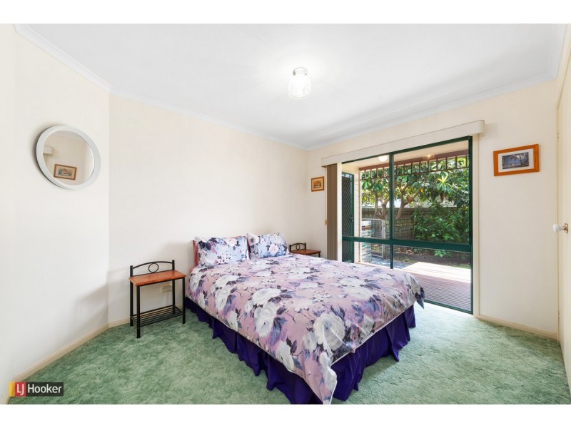 9 Tanjil Grove, Lakes Entrance VIC 3909