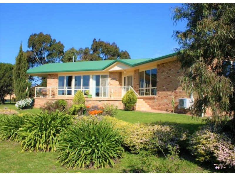 1 Peter Road, Metung VIC 3904