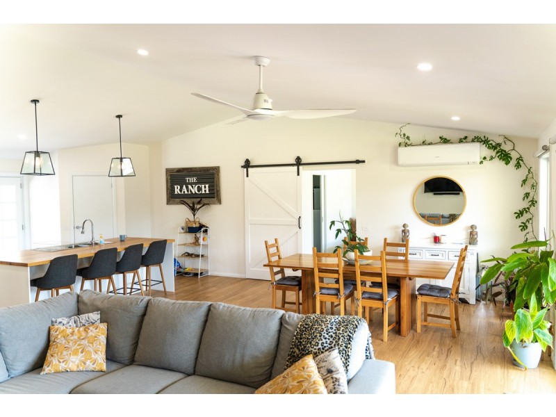 190 Baades Road, Lakes Entrance VIC 3909