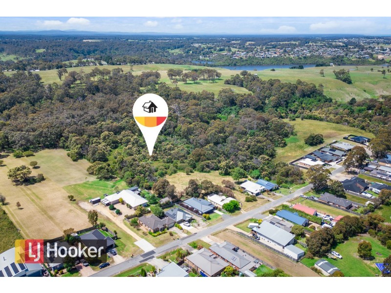 65 Albatross Road, Kalimna VIC 3909