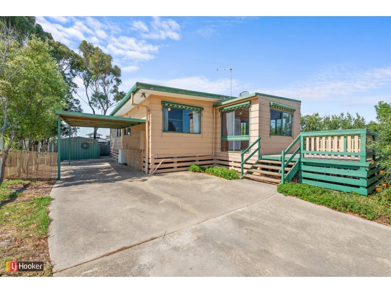 4 Point Road, Kalimna VIC 3909