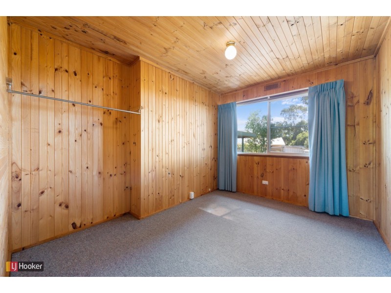 4 Point Road, Kalimna VIC 3909