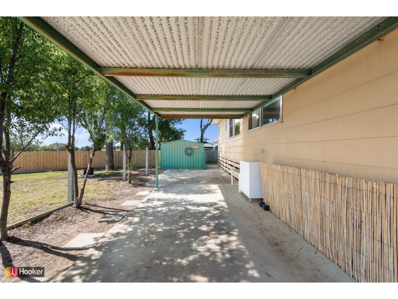 4 Point Road, Kalimna VIC 3909