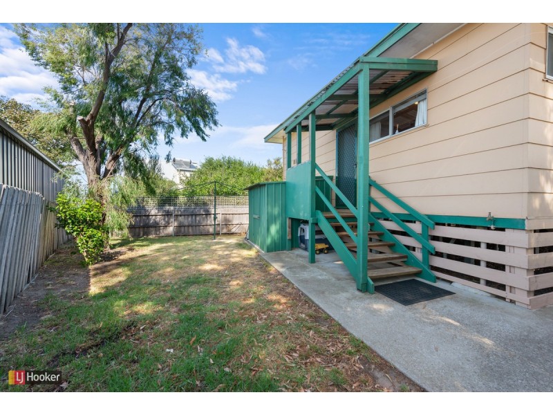 4 Point Road, Kalimna VIC 3909