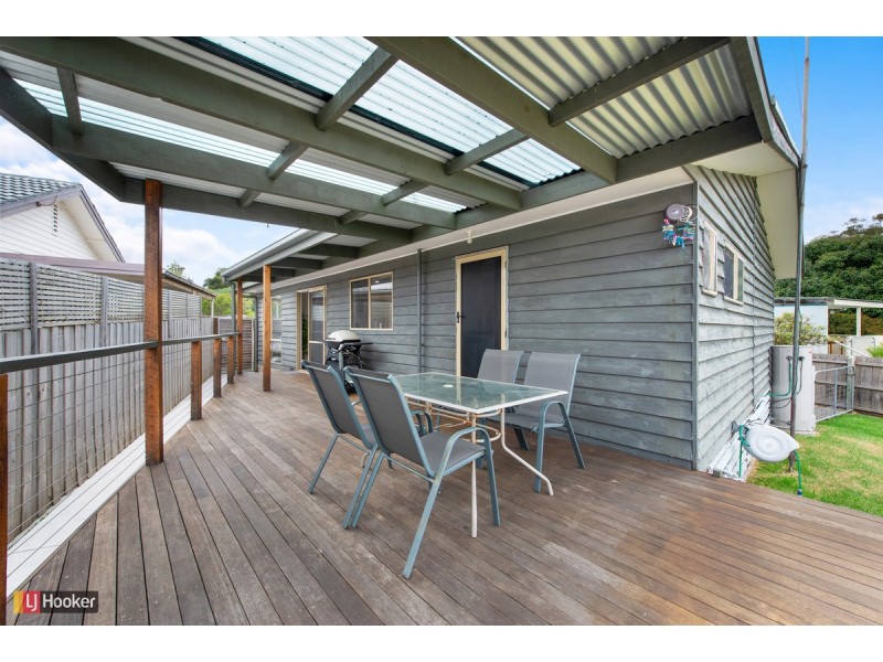 19 Hazel Road, Kalimna VIC 3909