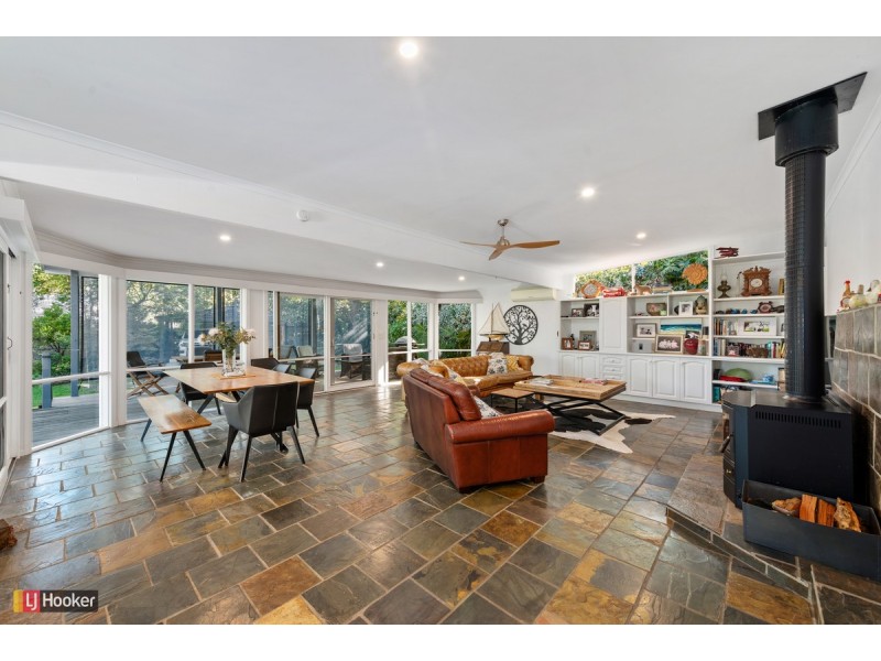 9 Lake King Place, Metung VIC 3904