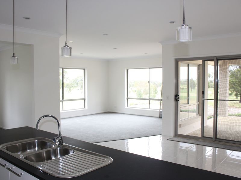 76 Kingscove Blvd, Metung VIC 3904