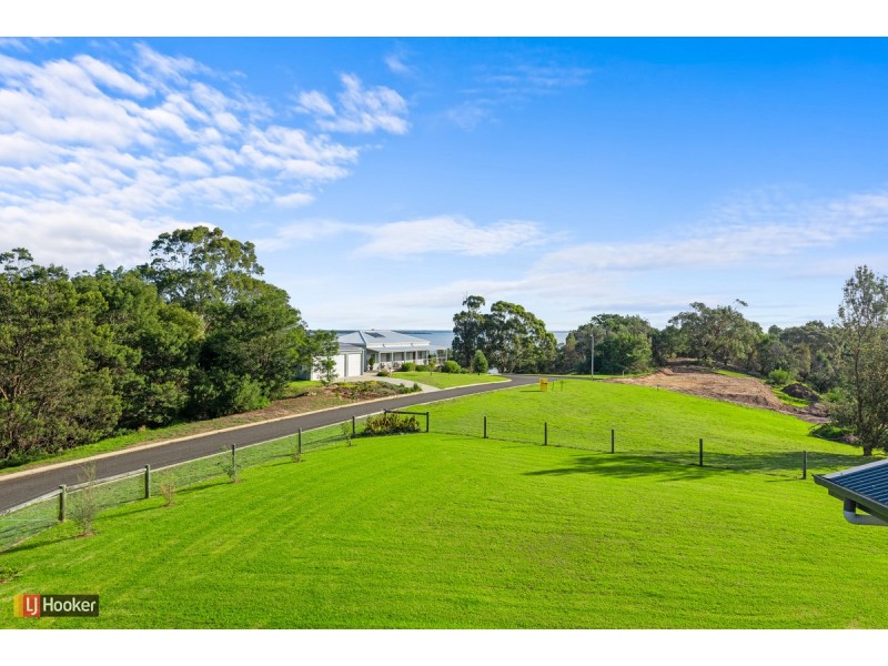 2 Matthew Avenue, Metung VIC 3904