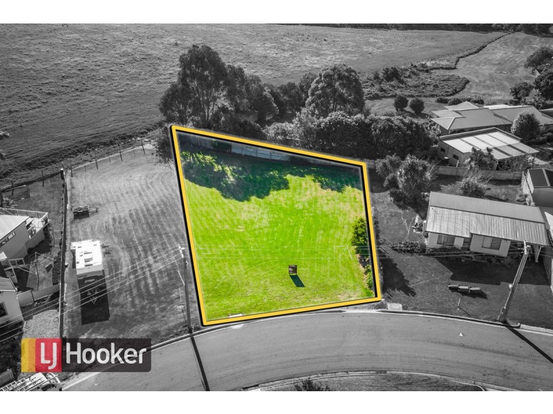 25 Outlook Drive, Lake Tyers Beach VIC 3909