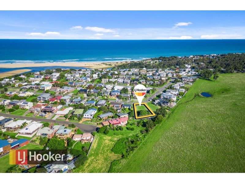 25 Outlook Drive, Lake Tyers Beach VIC 3909
