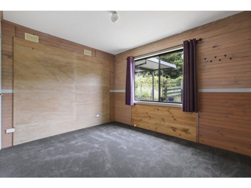 12 Neals Road, Metung VIC 3904