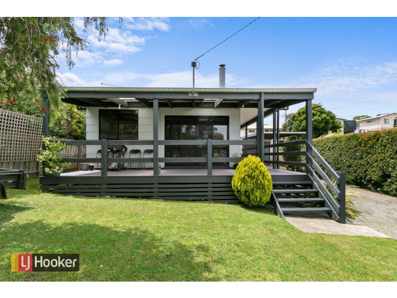 18 Panoramic Drive, Lakes Entrance VIC 3909