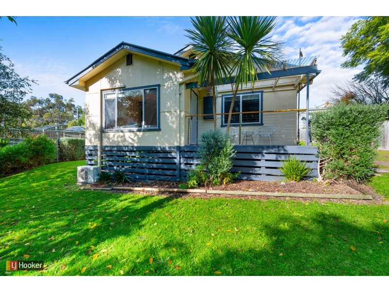 110 Hazel Road, Kalimna VIC 3909