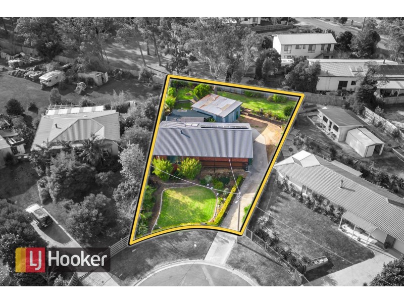 15 Ocean Court, Lakes Entrance VIC 3909