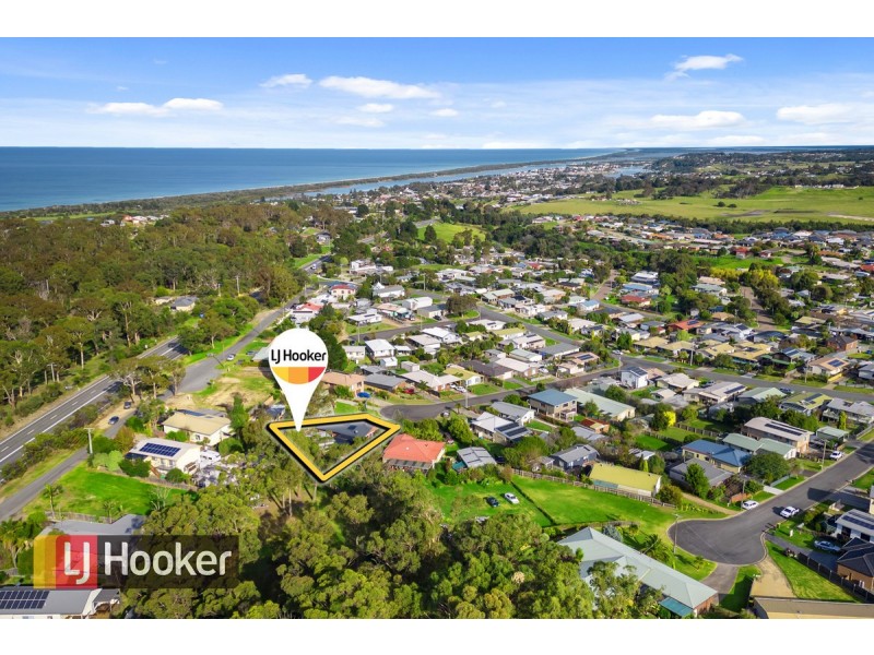 15 Ocean Court, Lakes Entrance VIC 3909