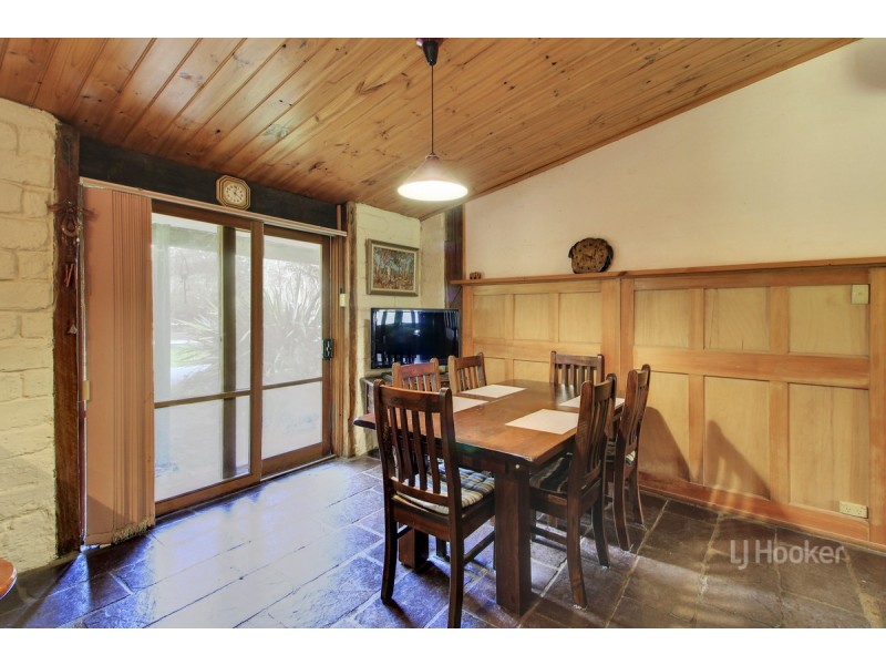 19 Gully Road, Nowa Nowa VIC 3887