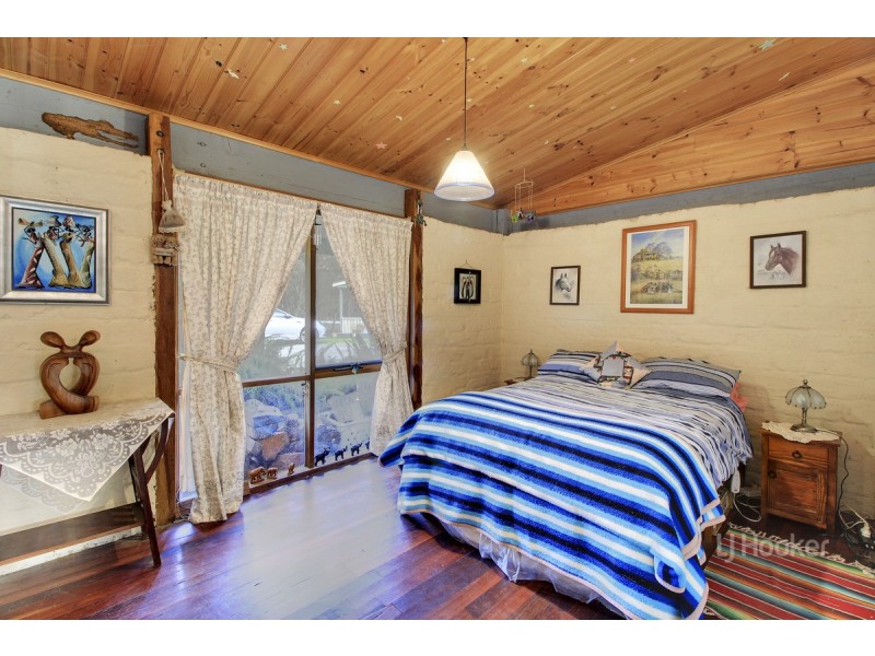 19 Gully Road, Nowa Nowa VIC 3887