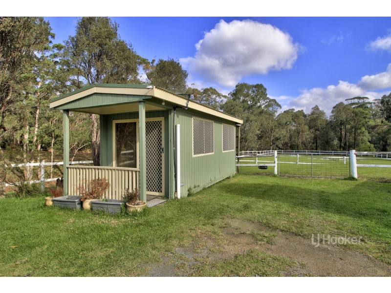 19 Gully Road, Nowa Nowa VIC 3887