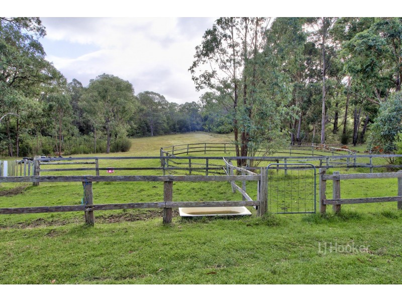 19 Gully Road, Nowa Nowa VIC 3887