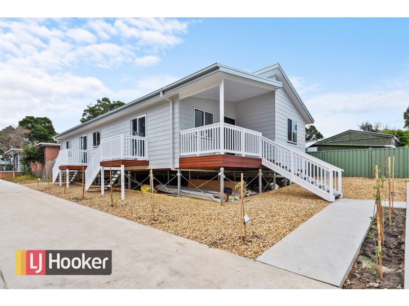 2/32 Point Road, Kalimna VIC 3909