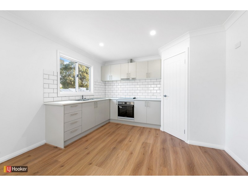 2/32 Point Road, Kalimna VIC 3909