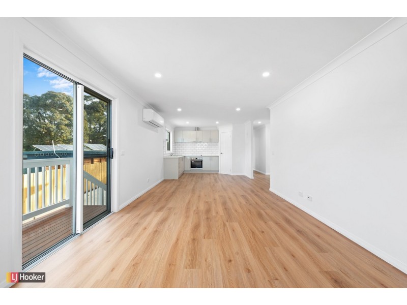 2/32 Point Road, Kalimna VIC 3909