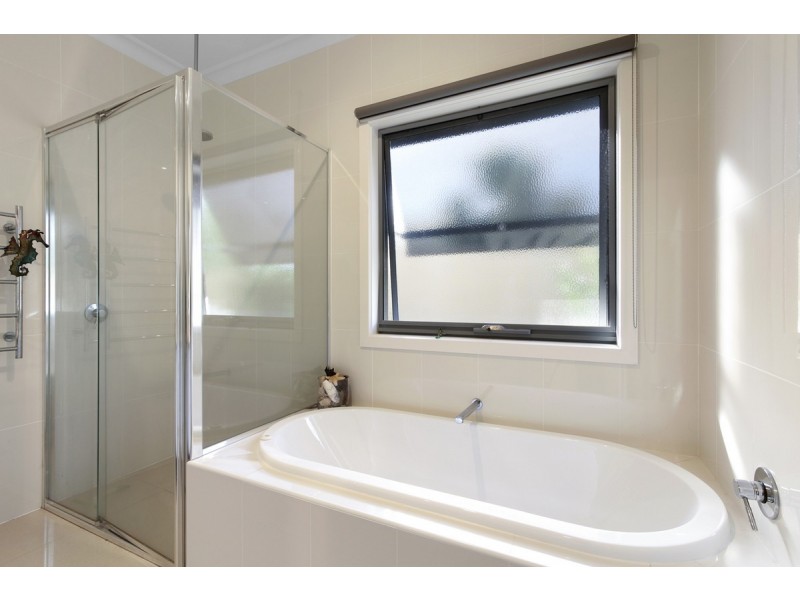 23 The Sanctuary, Metung VIC 3904