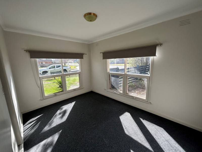 22 Fish Street, Lakes Entrance VIC 3909