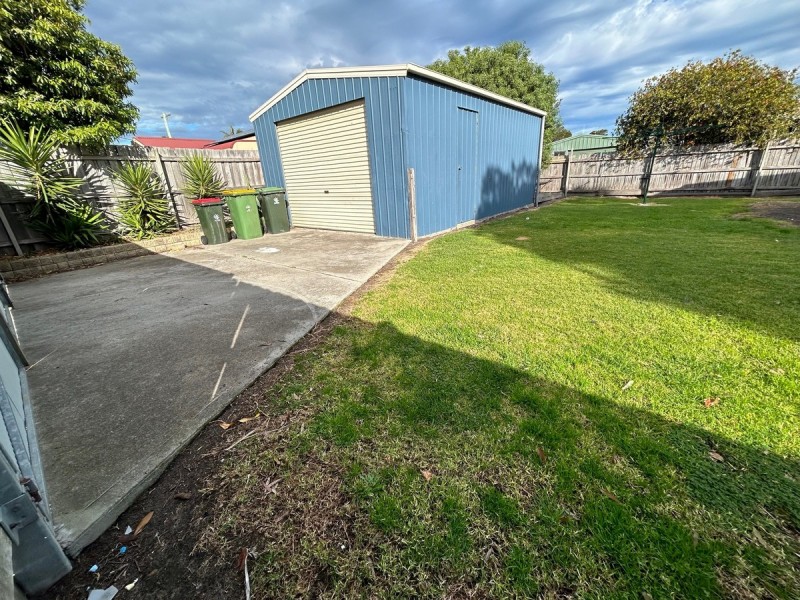 22 Fish Street, Lakes Entrance VIC 3909