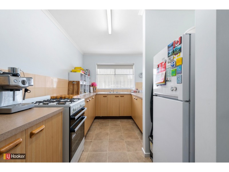 14/23 Alexandra Avenue, Kalimna VIC 3909