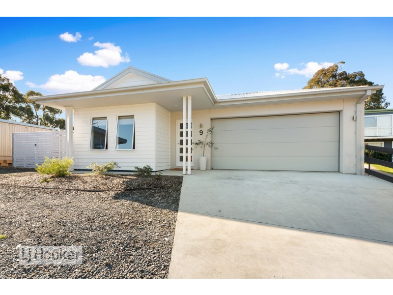 9 Lake Grove, Metung VIC 3904