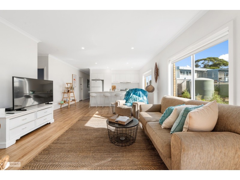 9 Lake Grove, Metung VIC 3904