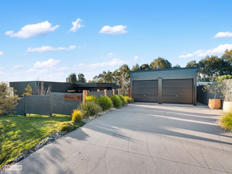 16 Lands End Grove, Metung VIC 3904