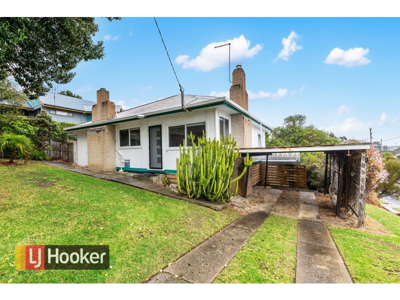 8 Sudings Road, Lakes Entrance VIC 3909