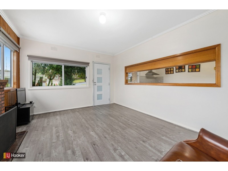 8 Sudings Road, Lakes Entrance VIC 3909