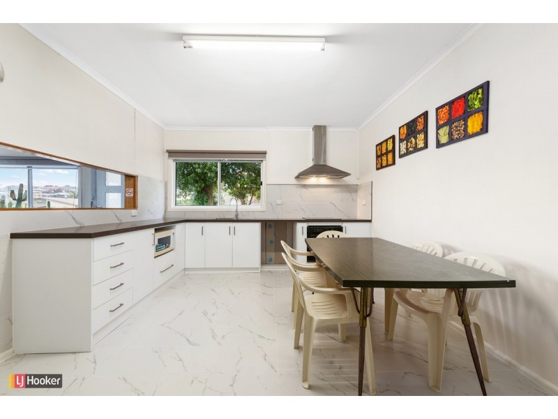 8 Sudings Road, Lakes Entrance VIC 3909