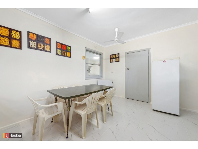 8 Sudings Road, Lakes Entrance VIC 3909