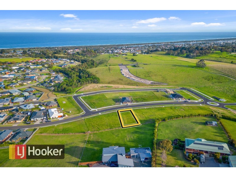 28 Lawson Drive, Lakes Entrance VIC 3909
