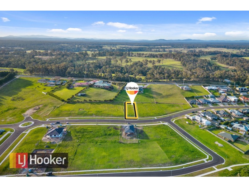 28 Lawson Drive, Lakes Entrance VIC 3909