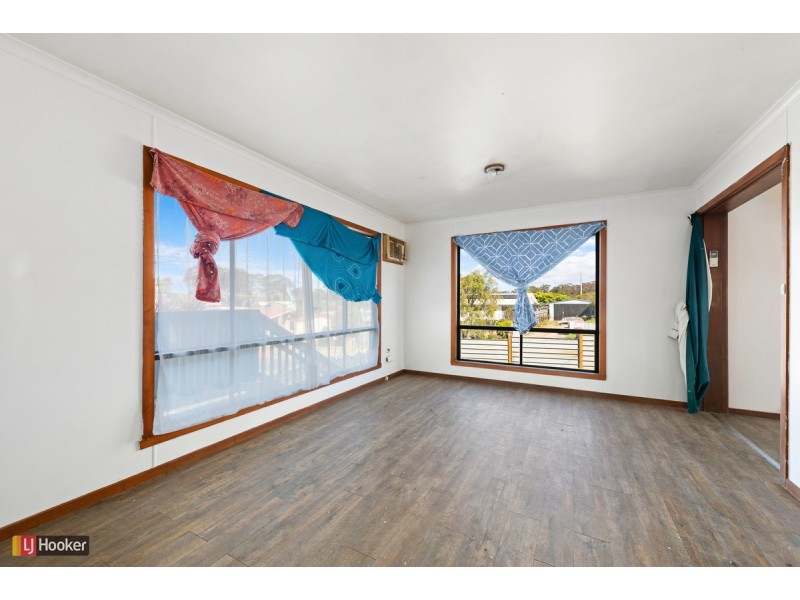 7 Alexandra Avenue, Kalimna VIC 3909