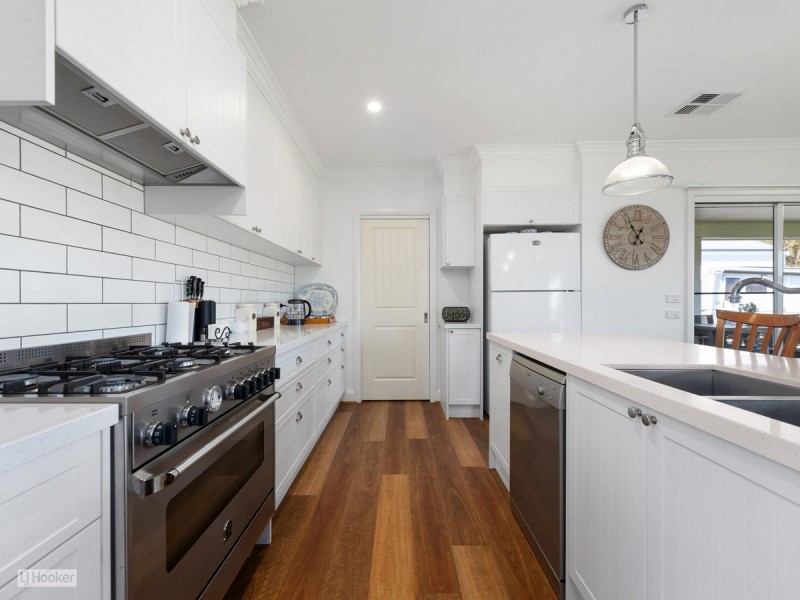 10 Besley Close, Metung VIC 3904