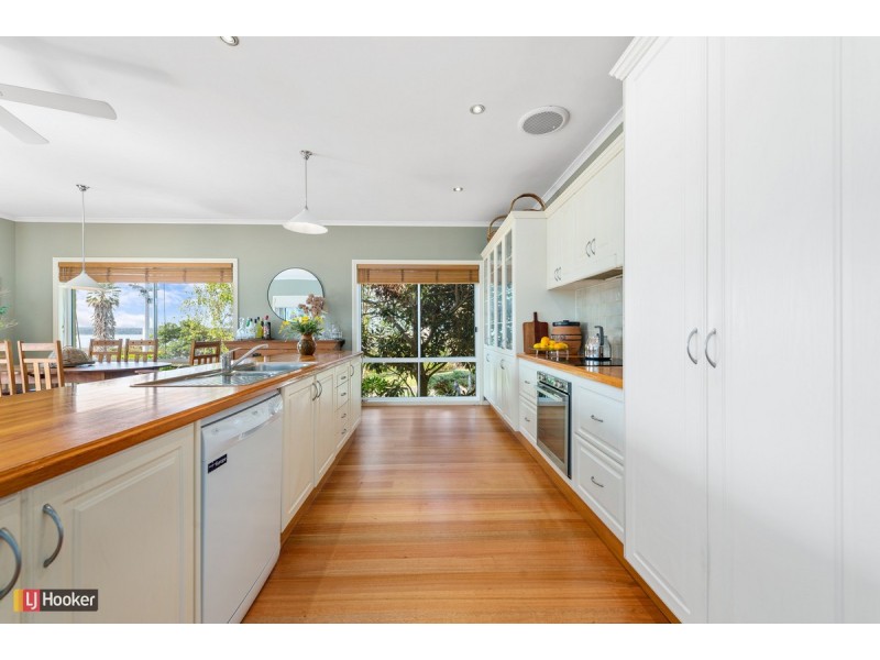 55 Lakeside Drive, Lake Tyers Beach VIC 3909