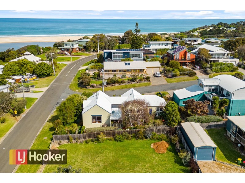 55 Lakeside Drive, Lake Tyers Beach VIC 3909