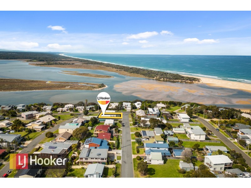55 Lakeside Drive, Lake Tyers Beach VIC 3909