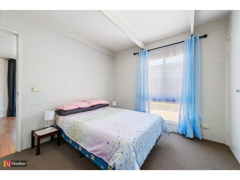 41 Capes Road, Lakes Entrance VIC 3909