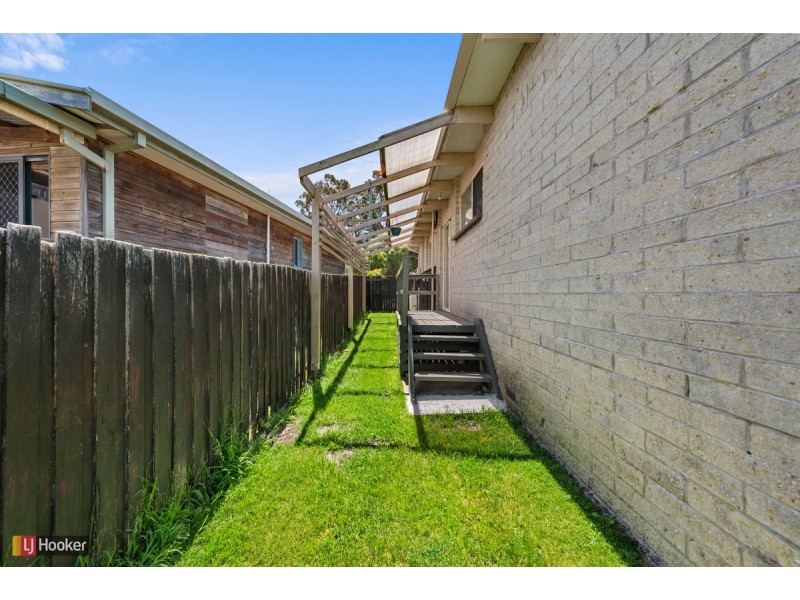 41 Capes Road, Lakes Entrance VIC 3909