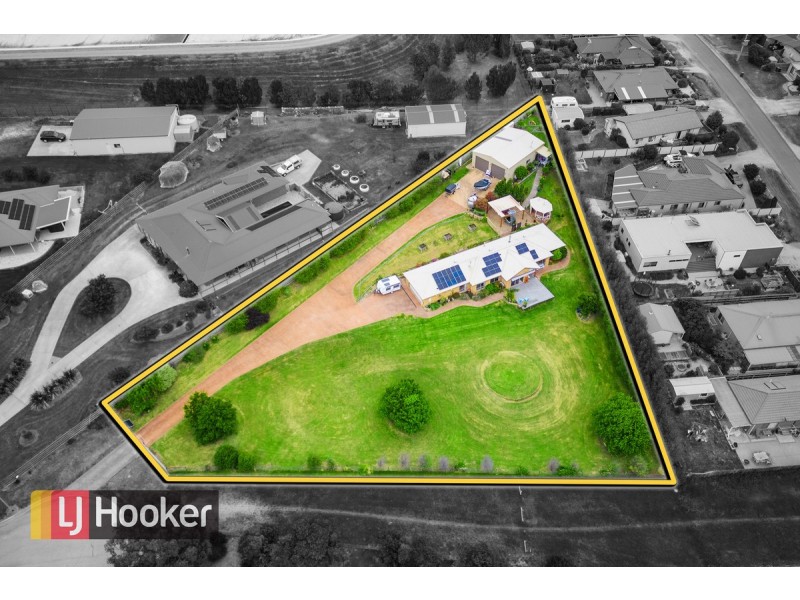 27 John Francis Court, Kalimna VIC 3909