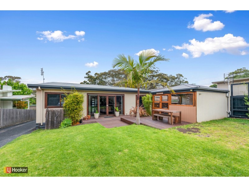 5 Coates Road, Lakes Entrance VIC 3909