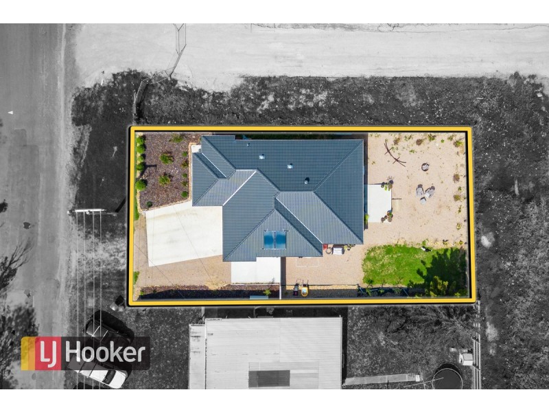18 Golf Links Road, Lakes Entrance VIC 3909
